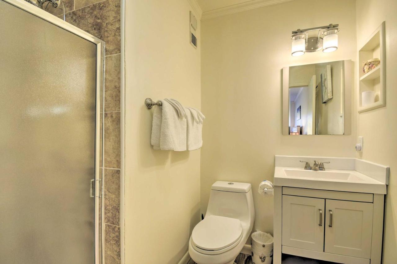 Bright North Myrtle Walk To Beach! Appartement Myrtle Beach